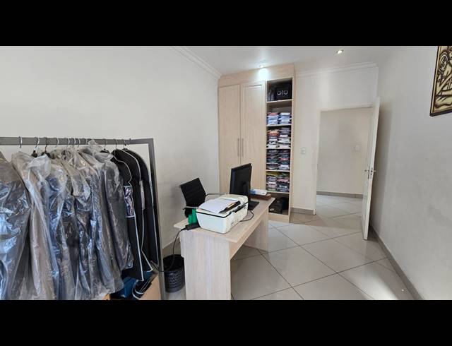 4 BEDROOM FREEHOLD FOR SALE IN SOUTH CREST